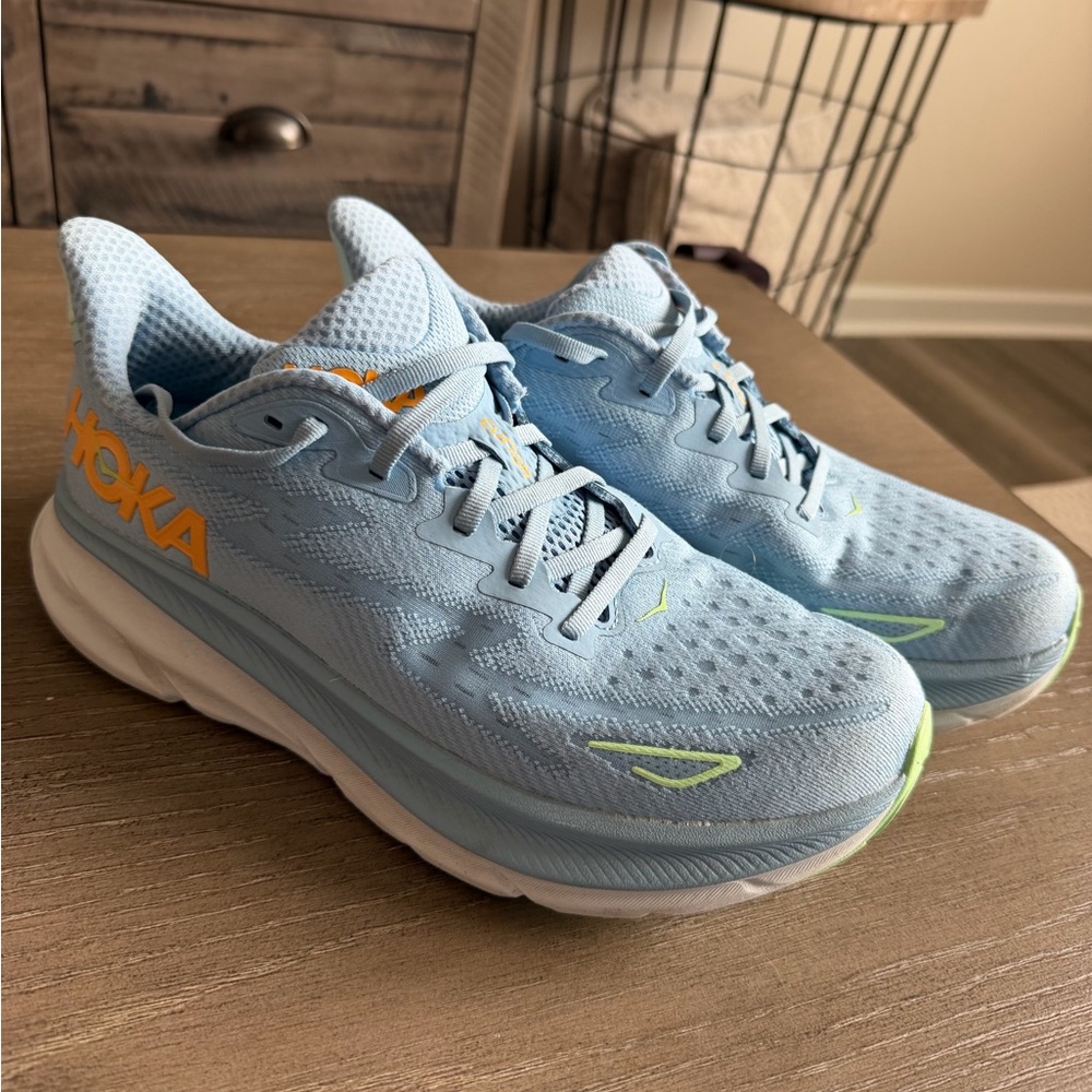 Hoka Clifton 9 Men’s Sz 8.5